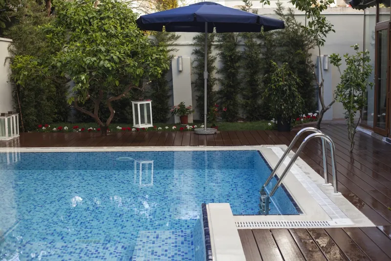 Love room avec piscine privée : notre sélection pour l'été
