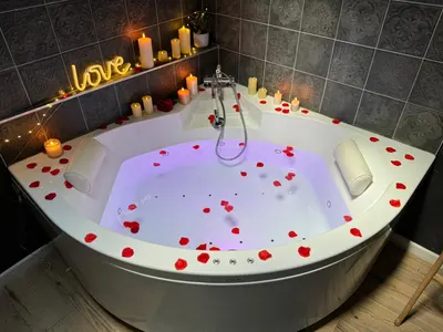 Le chalet romantique, SPA, Écran cinéma, Lit king size, day use, 10 min centre ville, photo 4