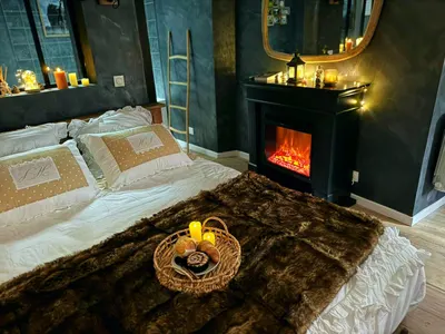 Le chalet romantique, SPA, Écran cinéma, Lit king size, day use, 10 min centre ville, photo 3