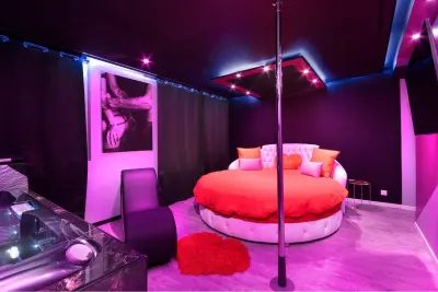Secret Night - Saint-Cyprien, love room à Toulouse