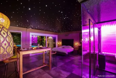 Suite Secret Garden by Le Clos des Thermes, love room à Liège