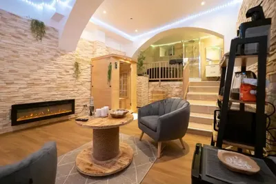Le Spa de la Cathédrale - Jacuzzi - Sauna - Champagne, photo 4