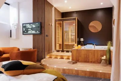 La suite du 21 - jacuzzi - sauna - centre ville, photo 4