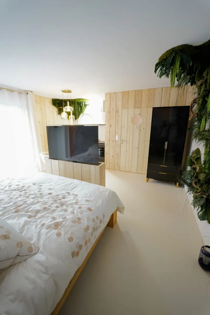 Tropic Bloom Spa & Cinema, photo 12