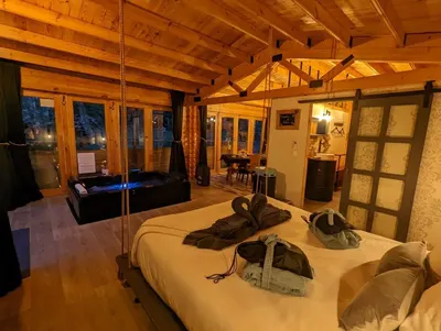 Le Toit Emoi, love room à Plan-d'Aups