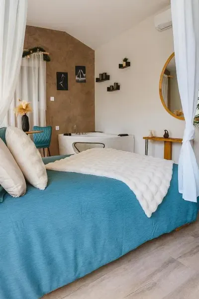 Rendez-vous Secret, love room à Lunas