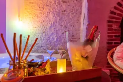 BA'CAM SPA, love room à Étigny
