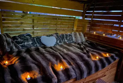 Lovers Nest,, photo 2