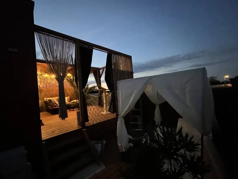 GLAMOUR TINYHOUSE, love room à Toulouse