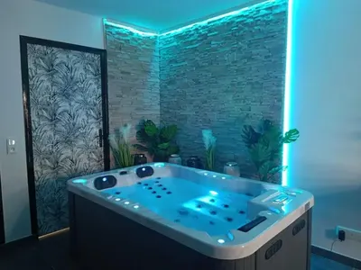 Évasion avec jacuzzi intérieur, love room à Rosières-près-Troyes