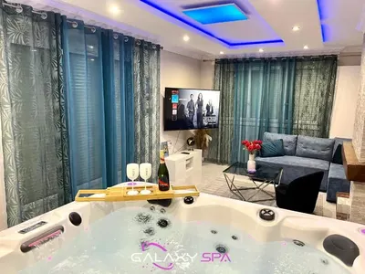 GALAXY SPA - Suite Neptune Jacuzzi et Sauna Privatif, photo 4