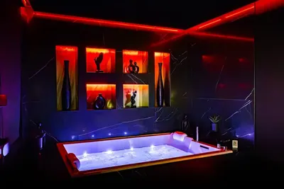 LA FAVORITE ROOM, love room à Châteauroux
