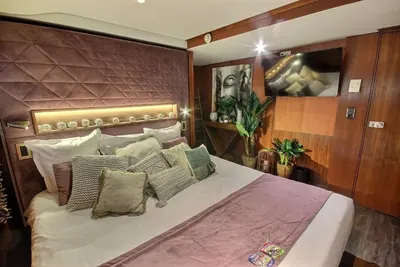VIP Paris Yacht hôtel - Suite Bali, photo 3