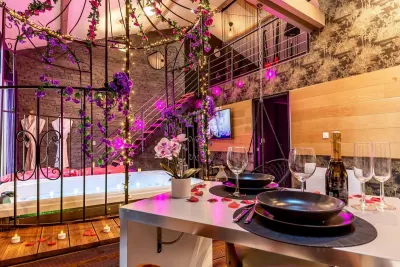 Sweet Dreams Jacuzzi - Sweet 365 loft, love room à Sain-Bel