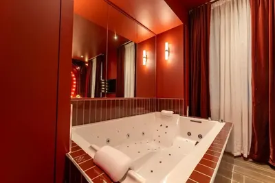 Suite Moulin des Rêves – Loveroom romantique avec balnéo privative à Martigues, photo 3