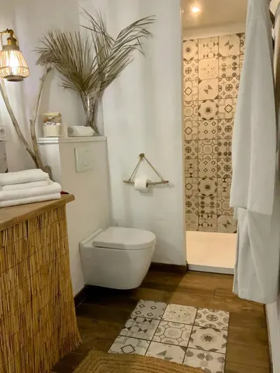 La Perle du Voyageur - Suite Carmarguaise, love room à Agde