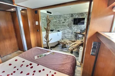 VIP Paris Yacht hôtel - Suite Nature, photo 2