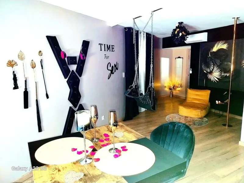 Enjoy Loveroom, love room à Fos-sur-Mer