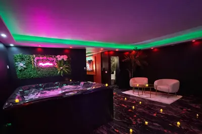 RoyalRoom, love room à Chevilly-Larue