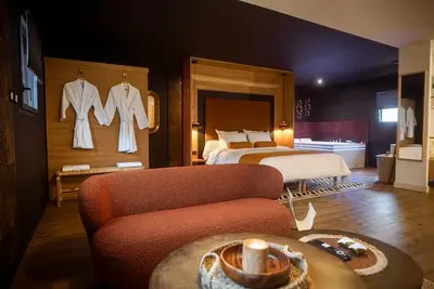 L’Eden – Maison romantique avec balnéo et sauna, photo 4