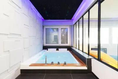 Appartement-jacuzzi / love room, photo 4