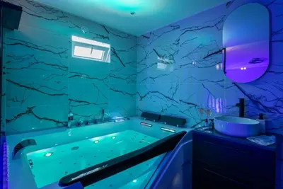 Love Room 91 - Jacuzzi Secret ♥️ Parenthèse romantique et sensuelle à 30 minutes de Paris, photo 2