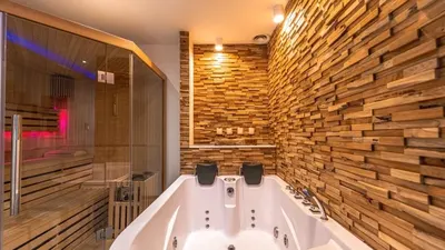 Suite 47 SPA - Wood, love room à Précy-sur-Oise