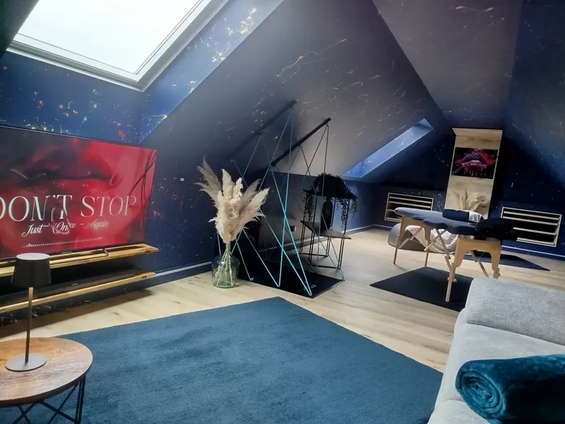 Love Room avec Jacuzzi Privatif Loft Sensation, photo 9