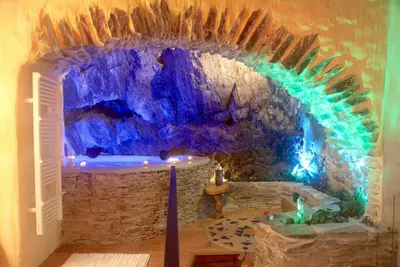 Le Ginkgo Collioure : Spa Troglodyte, love room à Collioure