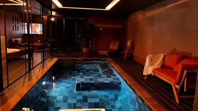 Mojo Pool Spa - Belleville-sur-saône, love room à Belleville-sur-Saône