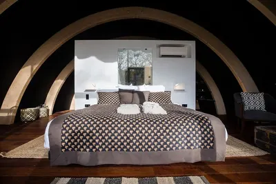 Room8, photo 2