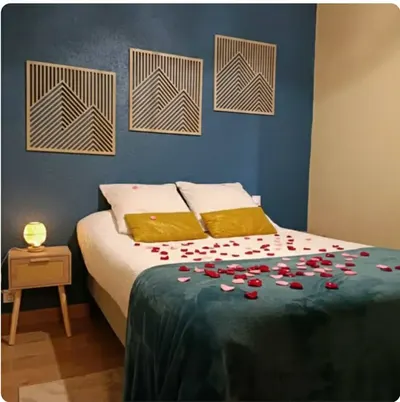 Cocon Luxueux près de Sarlat ✦ Gîte Nid d'Étoiles | Bain Balnéo Privé, love room à Castels