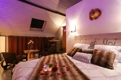 L’Abri Cosy - La Paillote, love room à Saint-Gilles