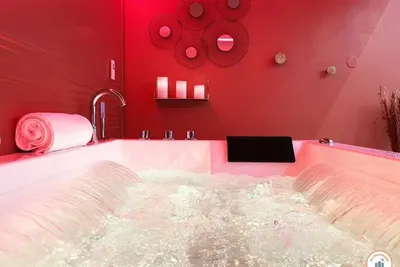 L'Orient-Express - Jacuzzi SPA - Le Havre, photo 2
