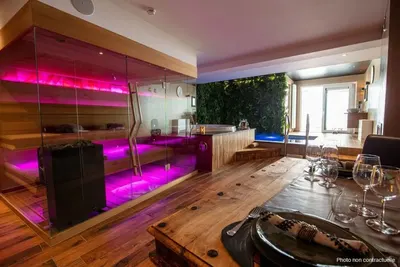 Suite Zanzibar by Le Clos des Thermes, love room à Liège