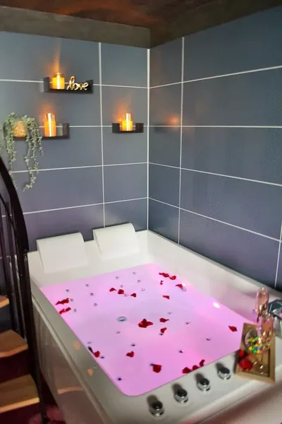 L'Instant Présent, love room à Douarnenez