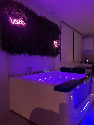 LoveRoom33, photo 2