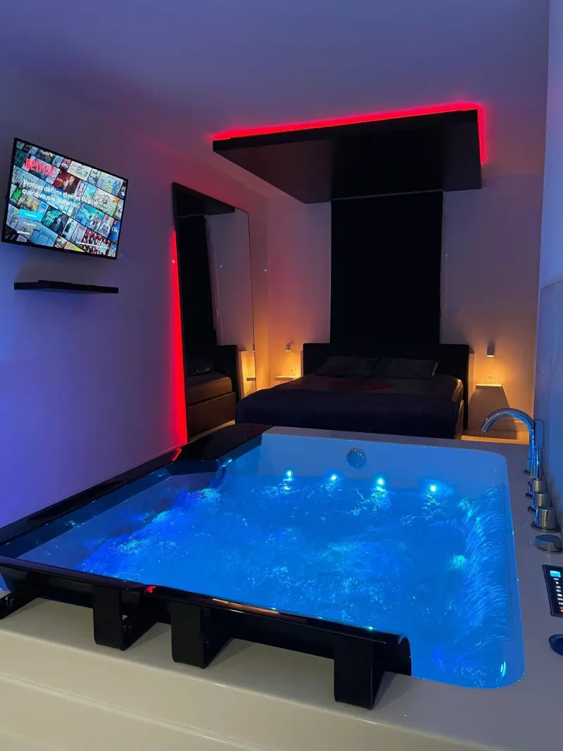 LoveRoom33, love room à Cenon