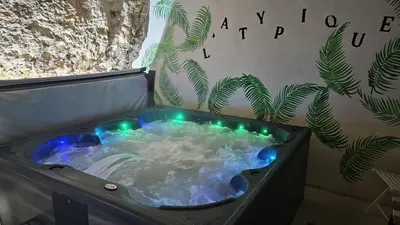 L'atypique des fouleries-Gîte & Spa Troglodyte Privatif, love room à Châteaudun