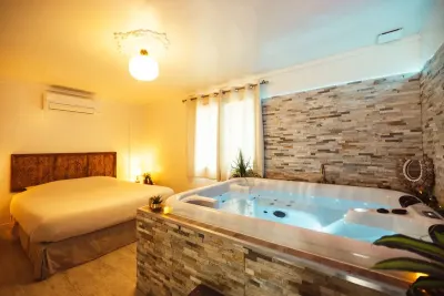 La Perla Bianca - Suite La Perla Preciosa, love room à Grabels