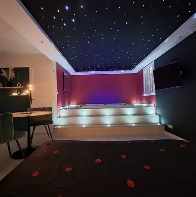 LovingSpa - La Suite Cristal, love room à Lignières-de-Touraine