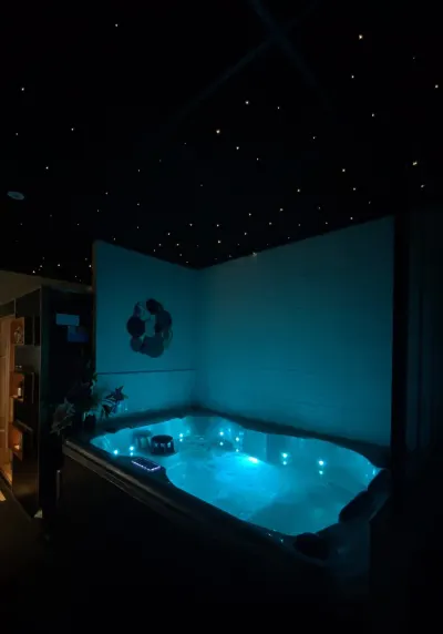 Au Coeur du Spa, love room à Auterive