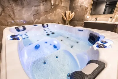 Le Clandestin Spa, love room à Arras