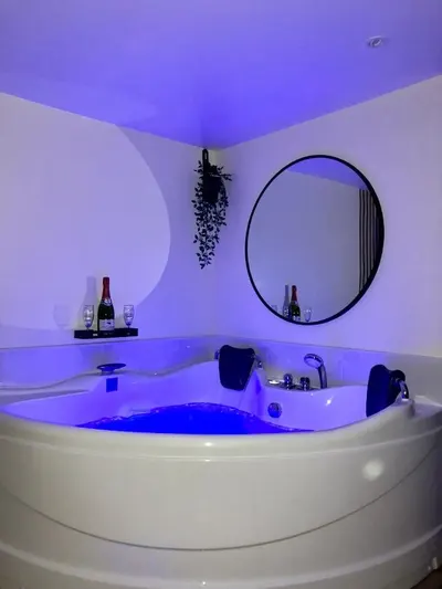 Tiny room, love room à Langres