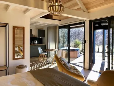 Écrin D'Auvergne - Lodge SPA ECHAPPEE, photo 4