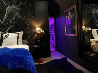 Ze Chambers, photo 3