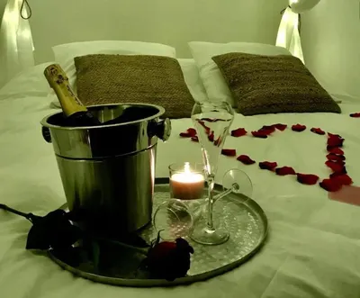 La Perle du Voyageur - Suite Balinaise, love room à Agde