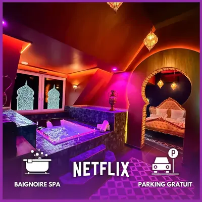 Le Palais des Mille et Une Nuits - Jacuzzi privé & Pièce secrète, love room à Scheibenhard