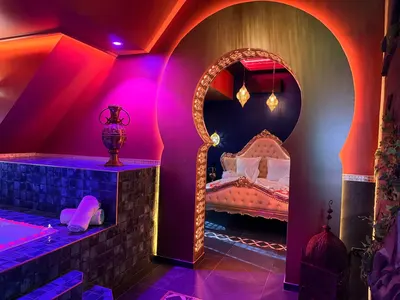 Le Palais des Mille et Une Nuits - Jacuzzi privé & Pièce secrète, photo 5