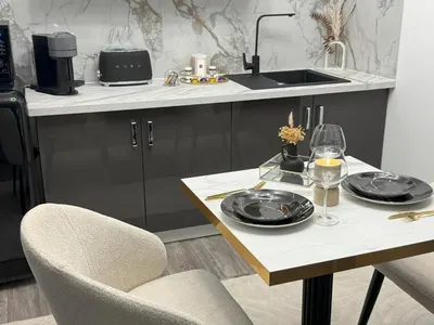 Suite Genève Gaillard – Jacuzzi Privé et Séjour Luxe, photo 2